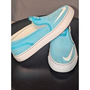 Nike Toki Slip On CVS Blue White Boys Size 4.5y Athletic Skate Shoes Sneakers
